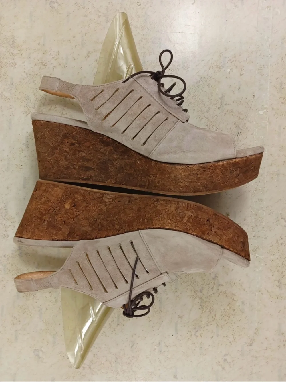 COCLICO suede platform
